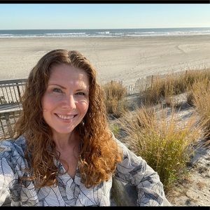 Meet your Posher, Jennifer